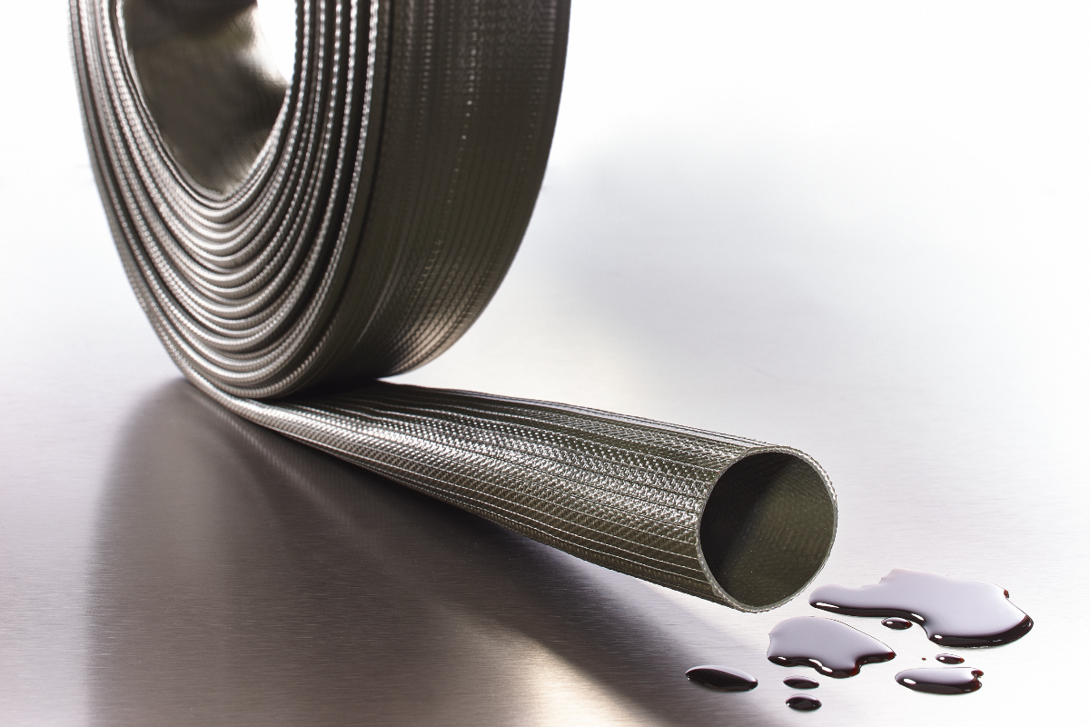 FLEXIBLE DE REFOULEMENT ENROULABLE A PLAT POUR HYDROCARBURES